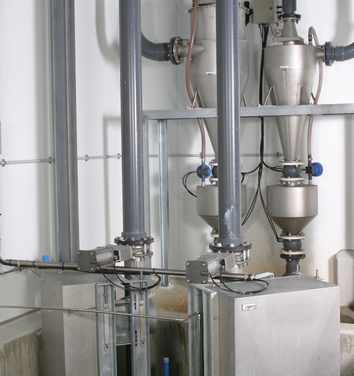 Vacuum Pump Feathers