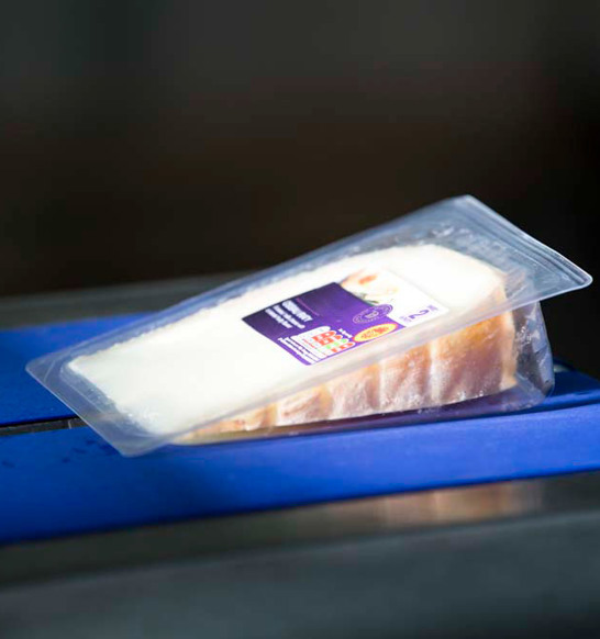 Tray Sealing Semi Automatic Dairy And Cheese