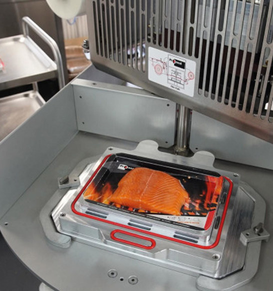 Tray Sealing Semi Automatic Salmon